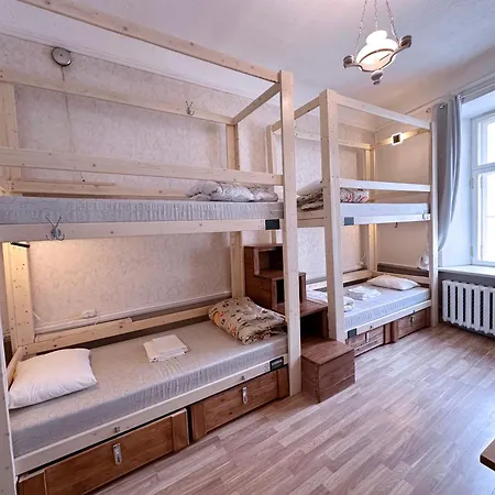 Hostel Imaginary (adults Only) *