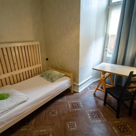 Hostel Imaginary (adults Only) *