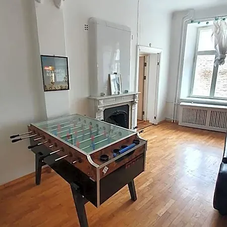 Hostel Imaginary (adults Only) *