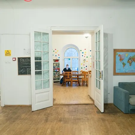 Hostel Imaginary (adults Only) *