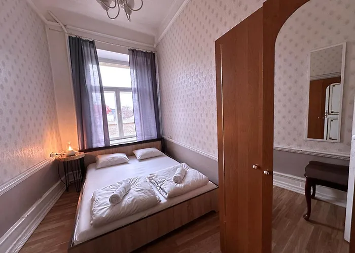 Hostel Imaginary (adults Only) *