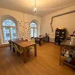 Hostel Imaginary (adults Only) *