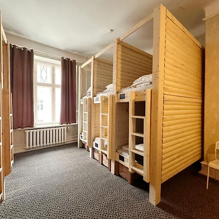 Hostel Imaginary (adults Only) *